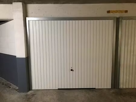 excluvisite - box a louer au 1er sous-sol plaisir gare