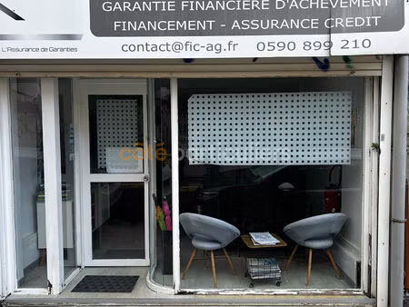 à vendre local commercial 27 m² rue nozières  pointe-à-pitre