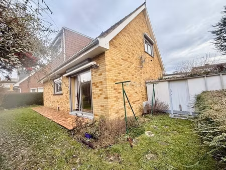 pavillon individuel avec garage et jardin