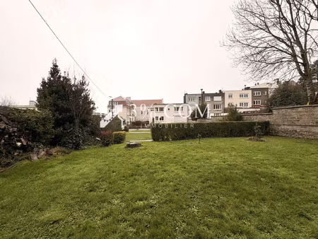 quartier dernier sou - cathedrale - maison de 200m2 sur terrain de 1000m2