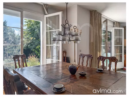 maison familiale à rénover résidence recherchée avec pisci