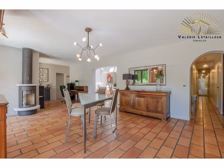 centre bourg pompignac  tout à pied  maison 4 chambres sur u