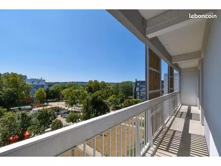 balma t5 traversant au 2ème étage avec ascenseur  balcon et frais de notaire réduits