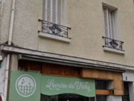 à louer – t3 centre-ville (2e étage  immeuble ancien) – calme