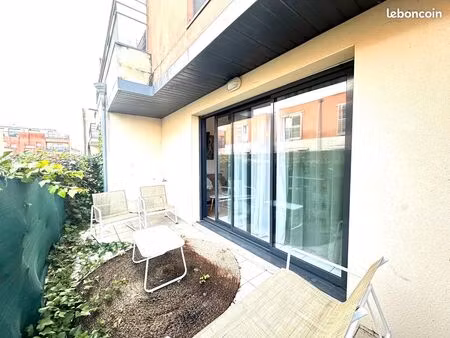 location meublée avec coin nuit – terrasse privative – calme