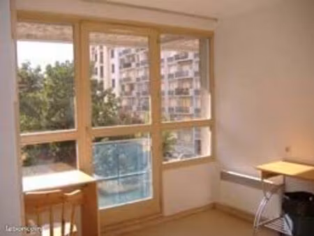 studio 1 pièce 18 m²