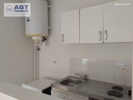 studio 1 pièce 31 m²