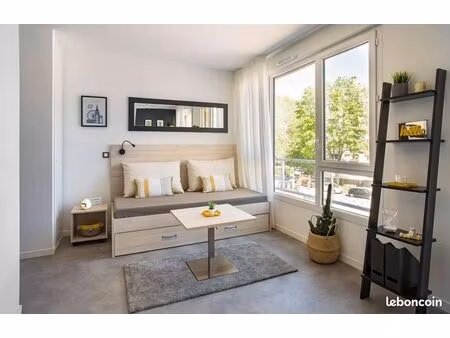 studio 1 pièce 19 m²