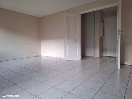 particulier loue appartement 3/4 pièces 70 m2 en rez-de-jardin à illkirch-graffenstaden