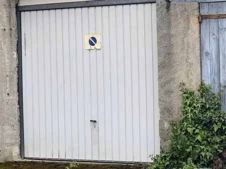 parking à louer - 15 m2 - montlucon - 03 - auvergne