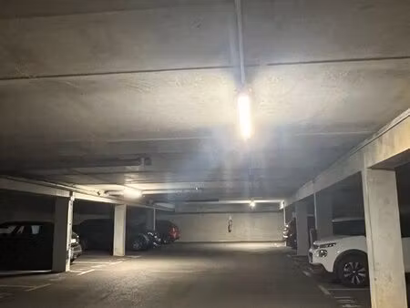 parking privatif couvert avec bip centre ville