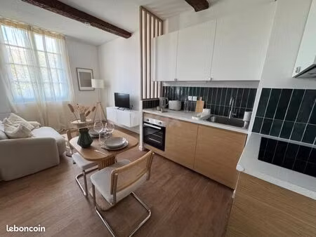 studio 1 pièce 32 m²