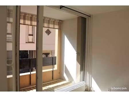 appartement 3 pièces balcon centre thonon