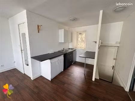 studio 1 pièce 29 m²
