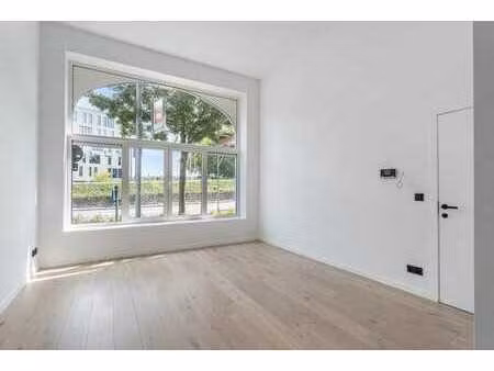 gelijkvloers en gerenoveerd appartement met 1 slaapkamer ...