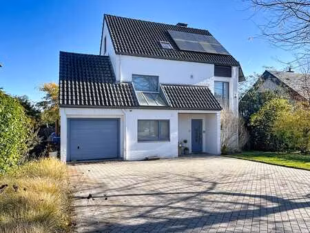 spacieuse maison 4 façade.