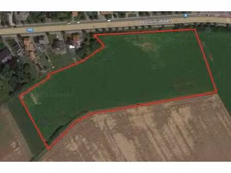 landbouwgrond van 255 a 64 ca – langs de provinciebaan te...
