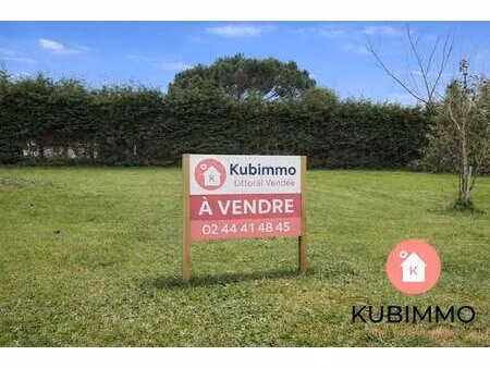 vente terrain à talmont-saint-hilaire (85440) : à vendre / 548m² talmont-saint-hilaire