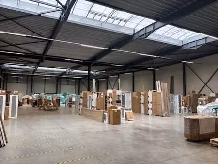 hall industriel - à louer
