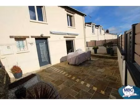 location maison à saint-laurent-du-mottay (49410) : à louer / 155m² saint-laurent-du-motta