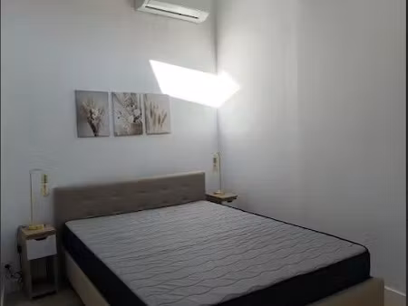 location meublée maison 2 pièces 59 m² à tresserre (66300)  680 €