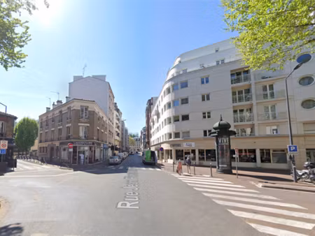 location locaux professionnels 136 m² à issy-les-moulineaux (92130)  48 000 €