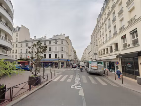 location locaux professionnels 80 m² à levallois-perret (92300)  27 000 €