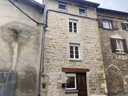 location maison 4 pièces 79.33 m² à lagnieu (01150)  690 €