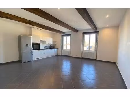 location appartement  m² t-4 à castres  702 €