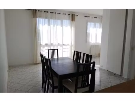 location appartement  m² t-3 à lagny-sur-marne  945 €