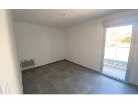location appartement  m² t-2 à montpellier  697 €