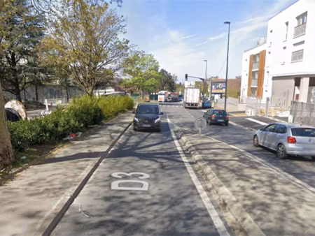 location locaux professionnels 262 m² à champigny-sur-marne (94500)  52 404 €