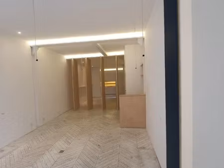 location locaux professionnels 70 m² à paris 3ème (75003)  72 000 €