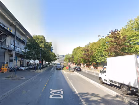 location locaux professionnels 500 m² à pantin (93500)  72 000 €