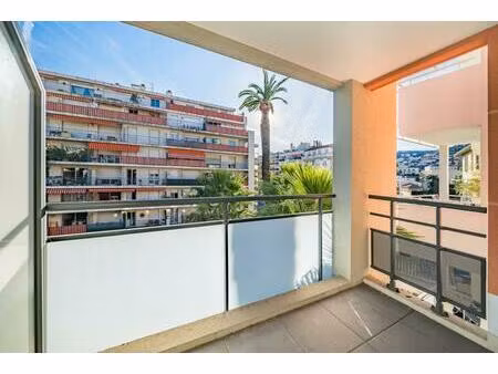 appartement de 2 pièces de 35 m² à nice