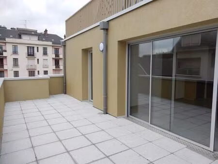 a louer type 2 recent à chambery (73000) - résidence cote parc - 104 allée comte vert