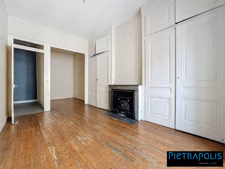 t3 duplex de 88m² à rénover entierement au 4ème et dernier ?