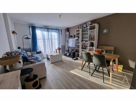 appartement mantes la jolie de f2 de 43.89m² avec parking en s/sol et balcon