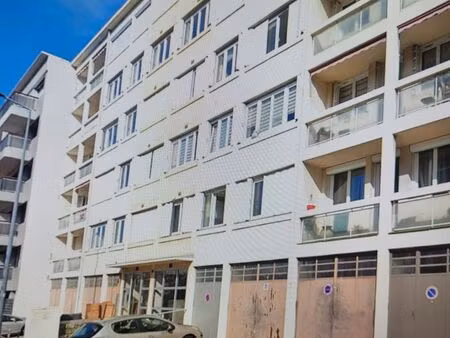 appartement f2 possibilité f3 de 57m2 proximité fauriel avec cave et cellier sur palier de