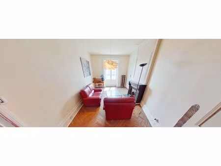 studio // avenue jean jaurès // lyon 7ème