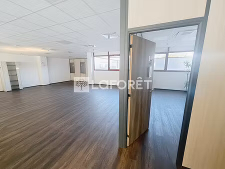 bureaux  locaux professionnels 820 m² - angers