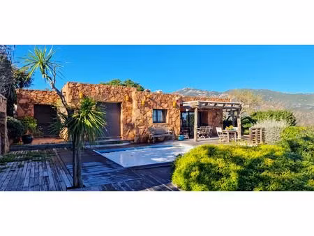 maison de 5 pièces de 109 m² à porto-vecchio