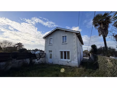 proche centre ville maison 4 chambres  jardin  et 4 garages!