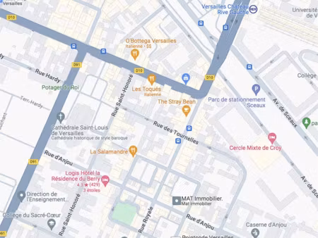 boutique de 35m2 au rdc de plain-pied à louer sur versailles 78000