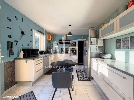 maison 5 pièces 121 m²