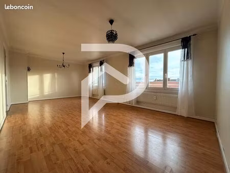 appartement 3 pièces 80 m²