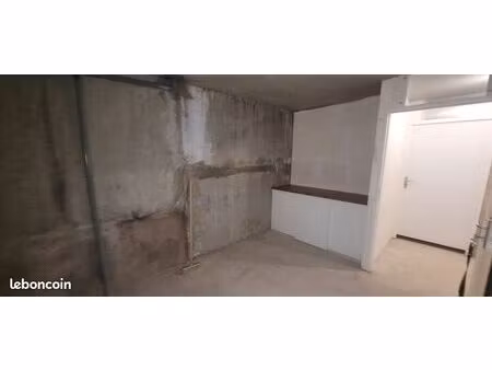 garage à vélo  cave aménagée  11.5m²