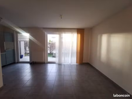 location t2 velotte 680