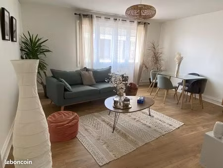 appartement t3 centre-ville laval