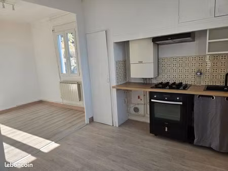 t3 de 49m² au calme 13015 marseille